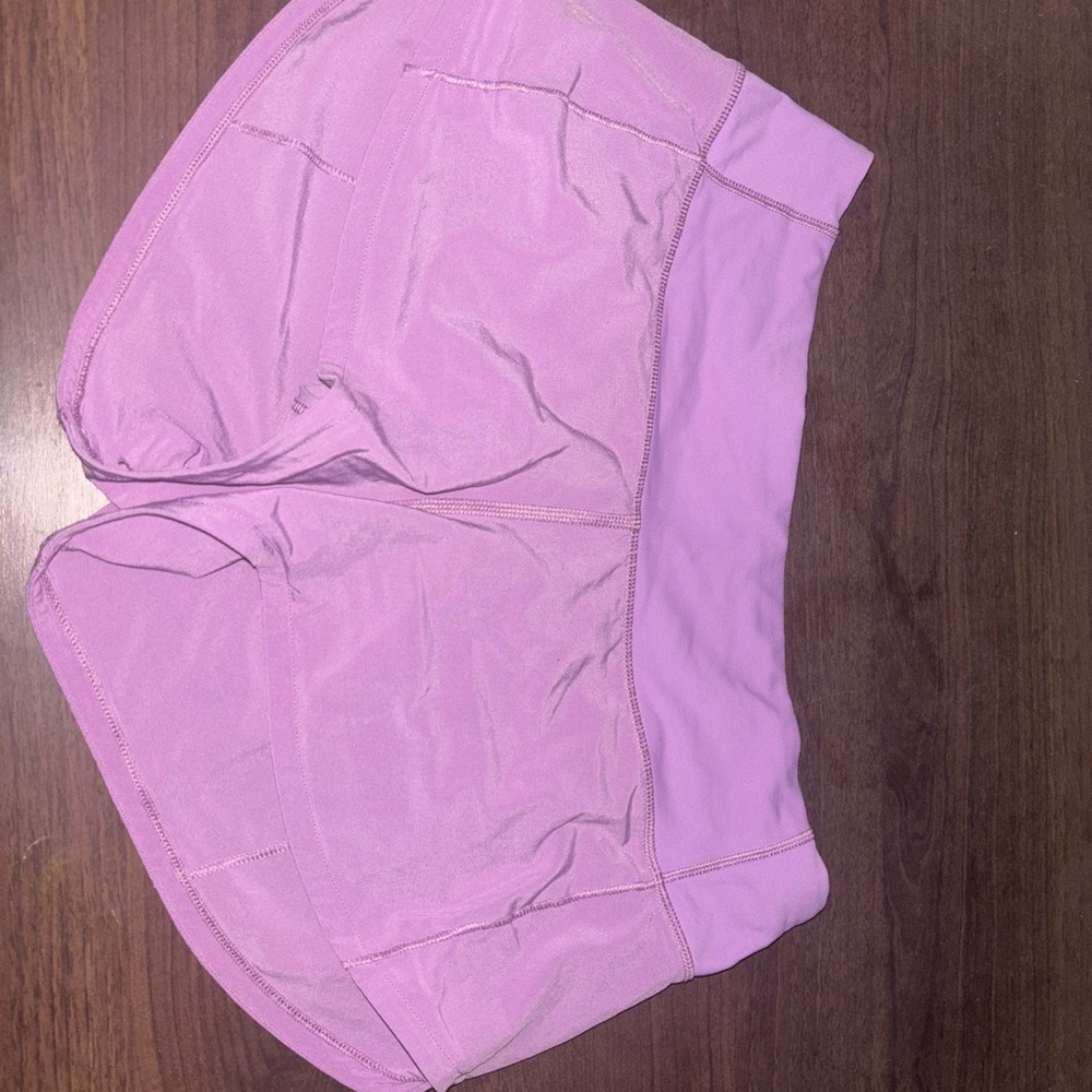 Lululemon speed up low rise lavender shorts